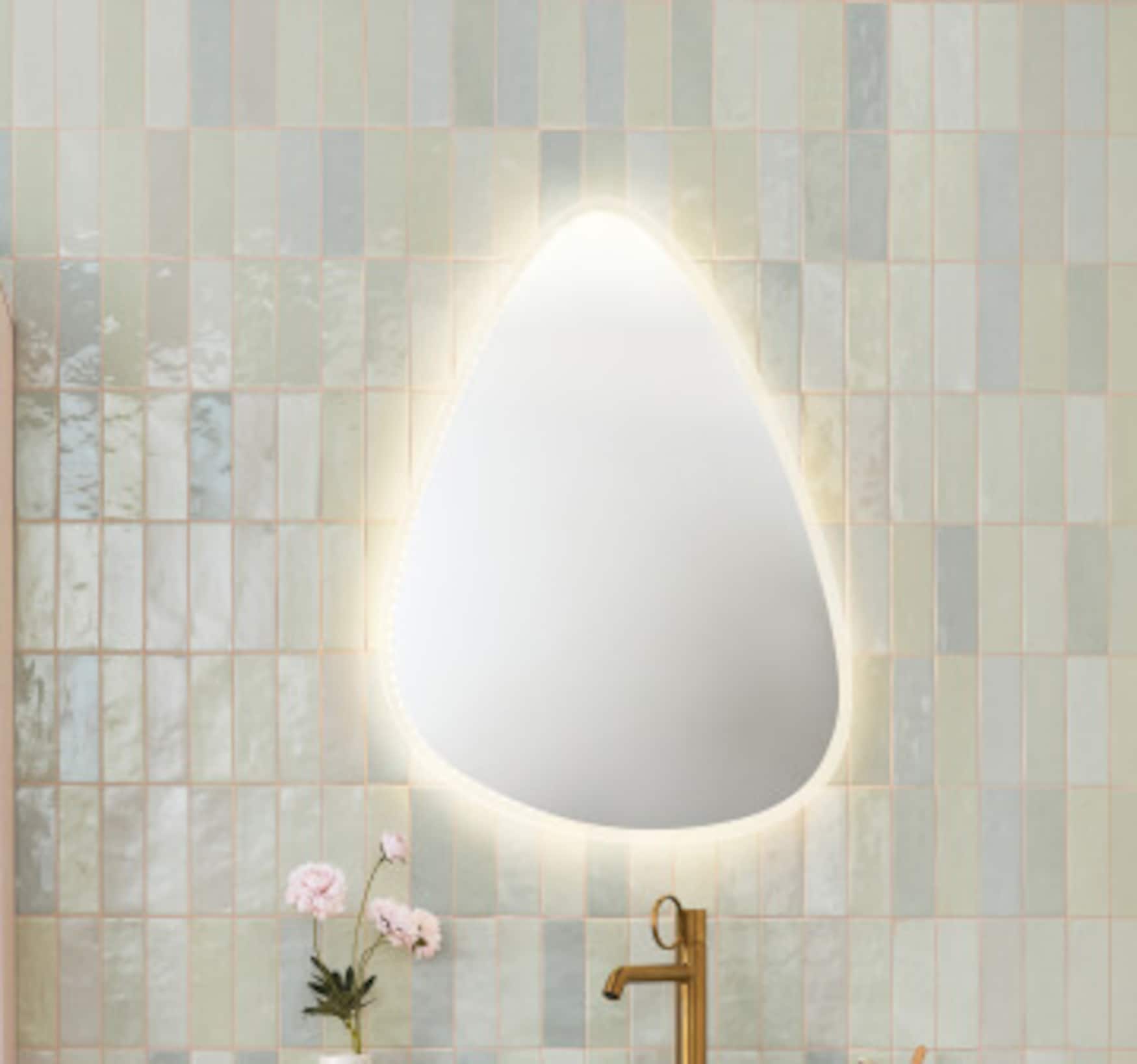 https://www.jacobdelafon.fr/sites/default/files/public/2025-06/low_def_VIVIENNE-SIGNATURE_ambiance_30.tif%20%283%29.png