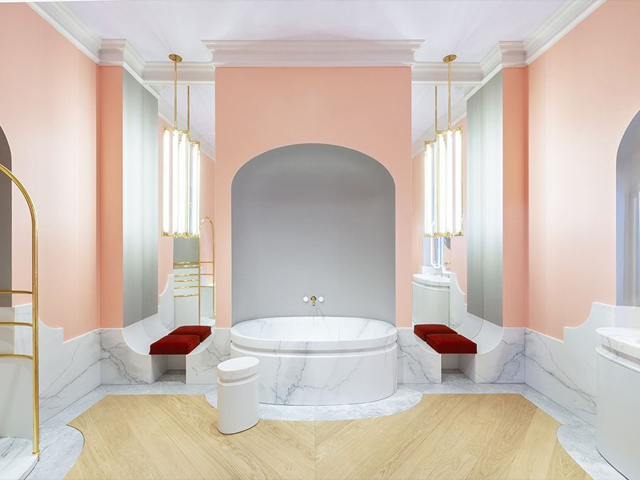 La salle de bains en marbre d'Alexis Mabille