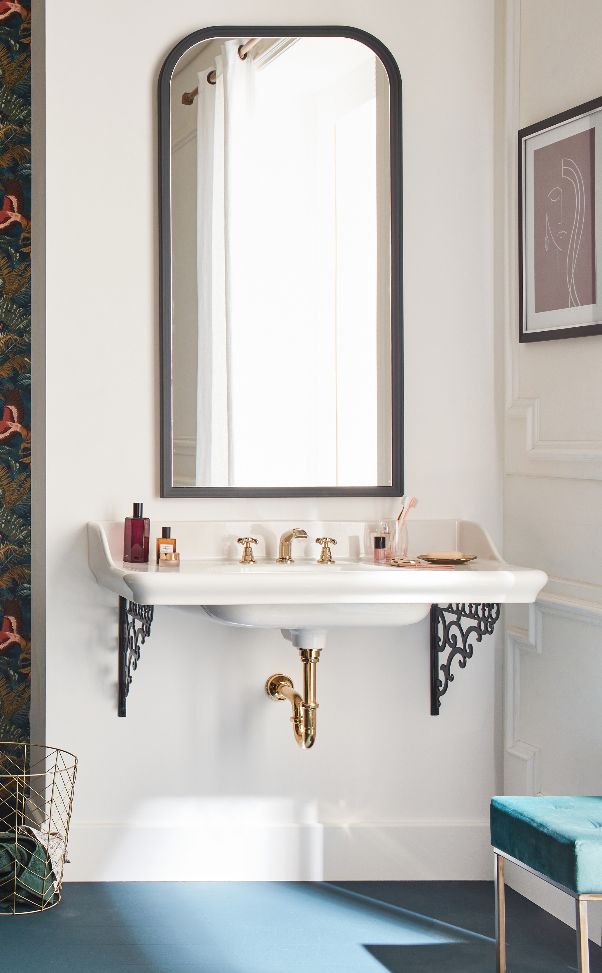 Avec la collection CLEO 1889 et son style vintage, vous passerez votre temps dans la salle de bains