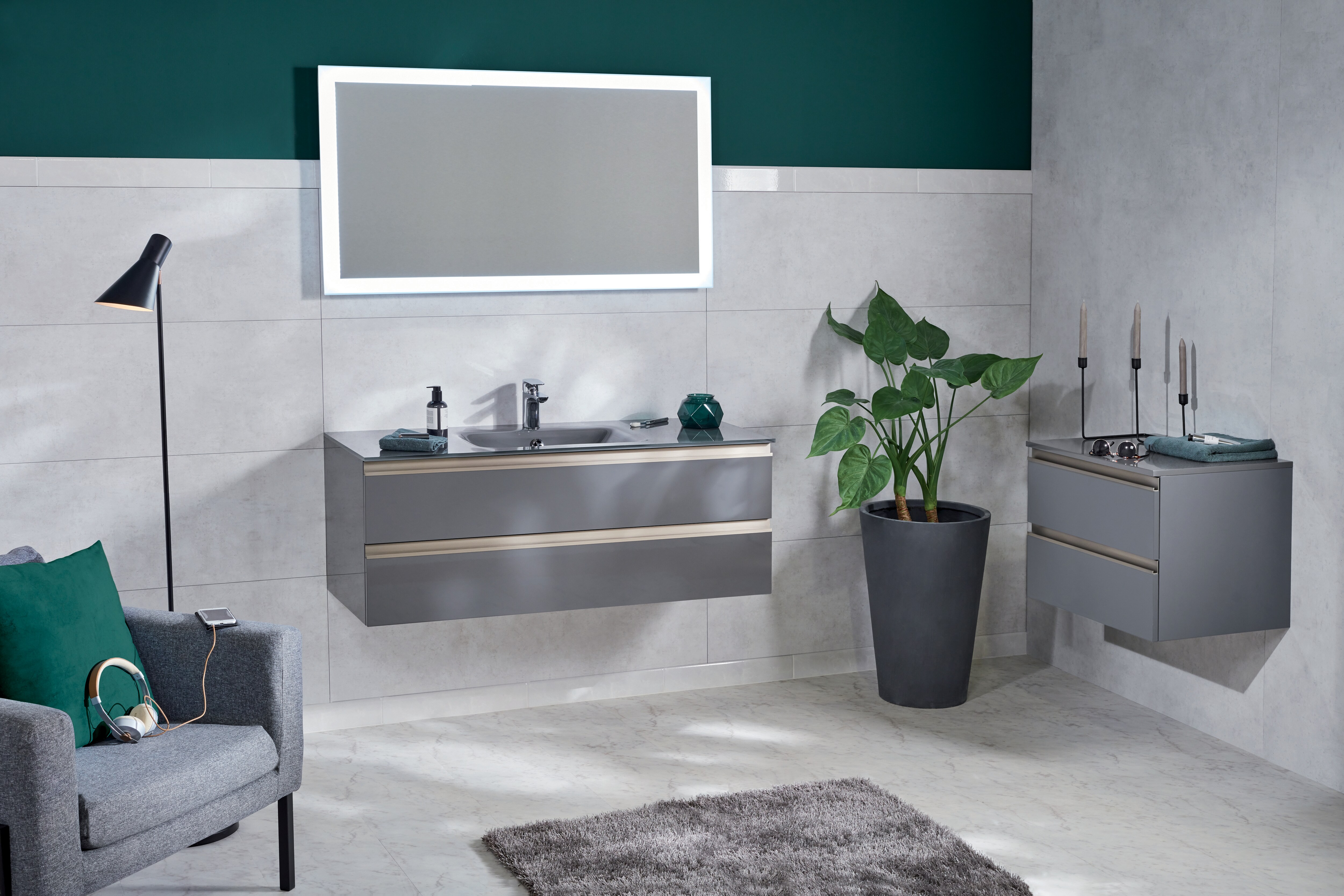 Le pothos donnera un cachet certain à votre salle de bains